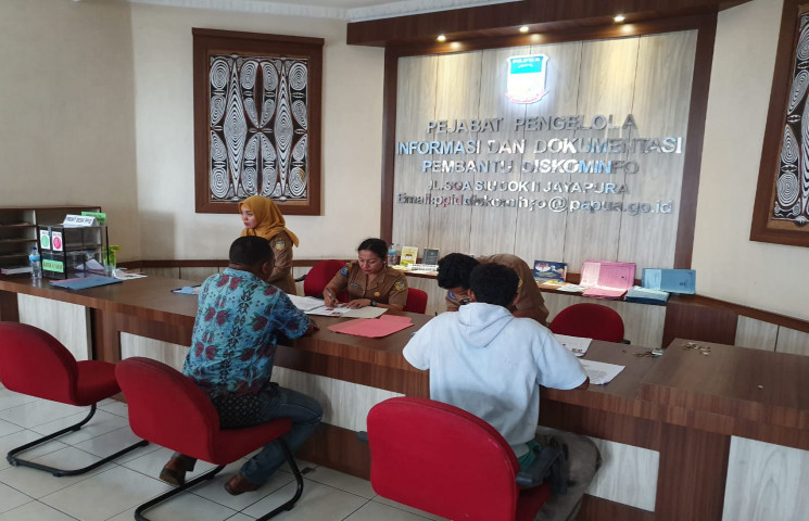 Komisioner Komisi Informasi Tes Wawancana Dengan Timsel